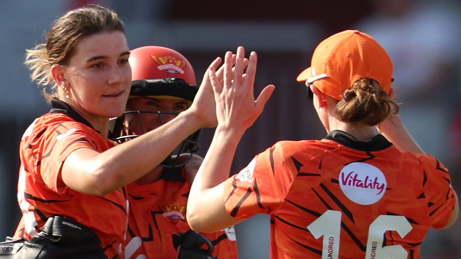 SunRisers into Hundred women's final with tense win over Brave