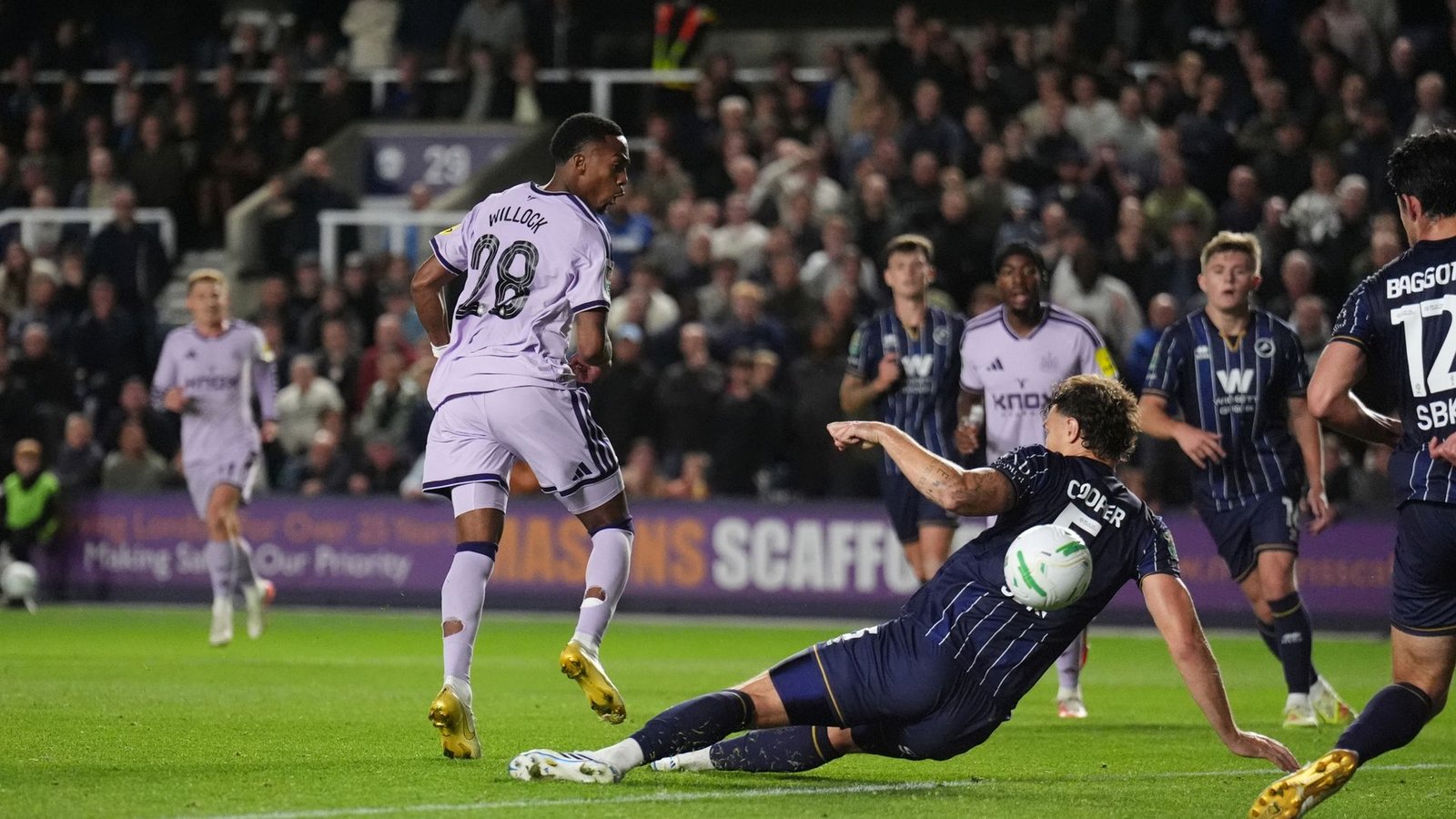 Joe Willock's Late Goal Secures Newcastle's Narrow Victory Over Millwall in Carabao Cup