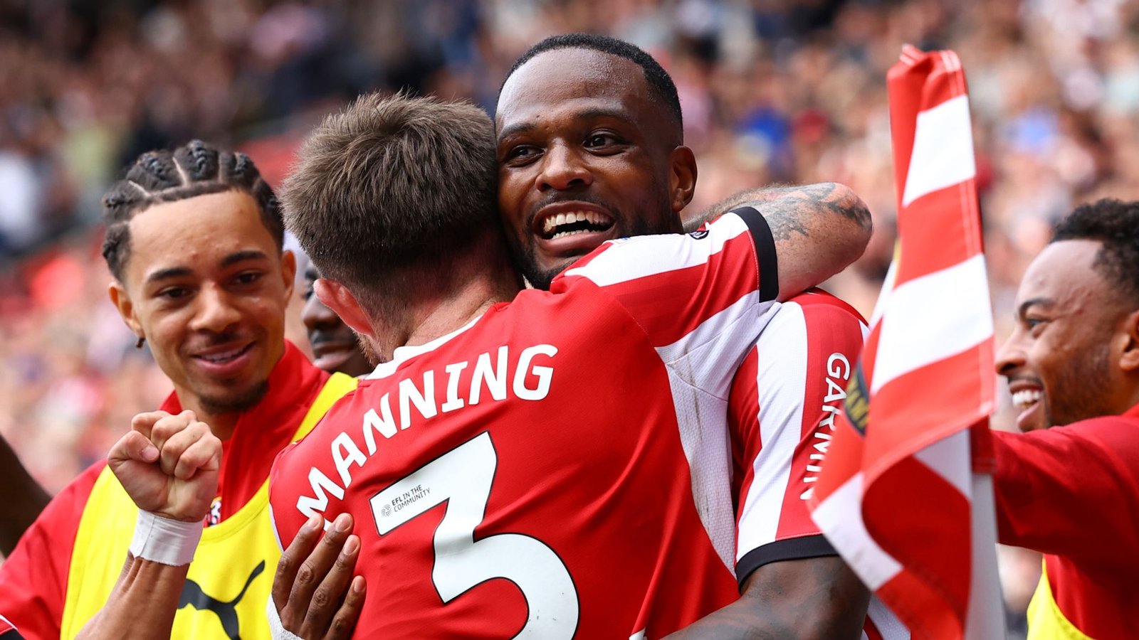 Cyle Larin Shines with Two Goals in Southampton's 4-1 Victory Over Bristol City