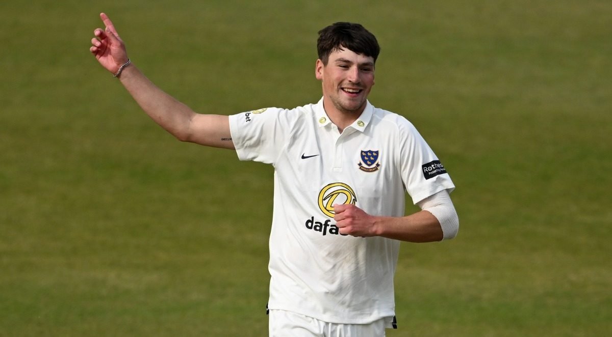 Henry Crocombe Achieves Back-to-Back Hat-Tricks in County Championship