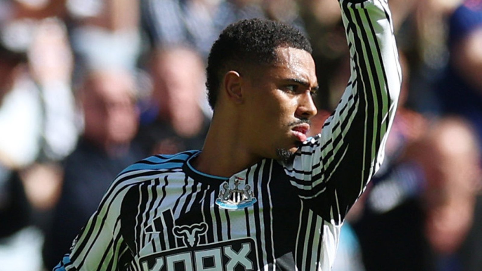 Jacob Ramsey's Late Goal Secures Draw for Newcastle United Against Bournemouth