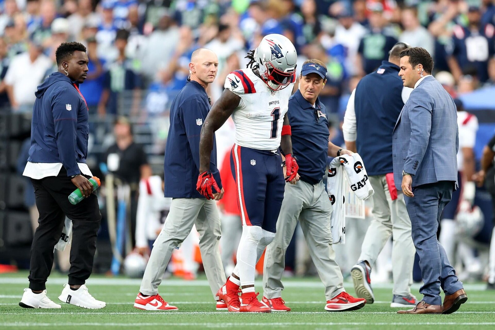 A.J. Brown Injured in Season Opener, Out for the Rest of the Game