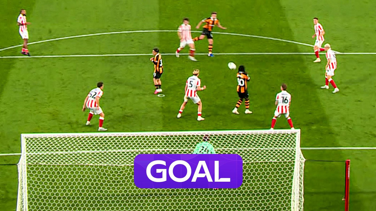 'What a finish!' - Dowell's 'special' strike brings Hull level