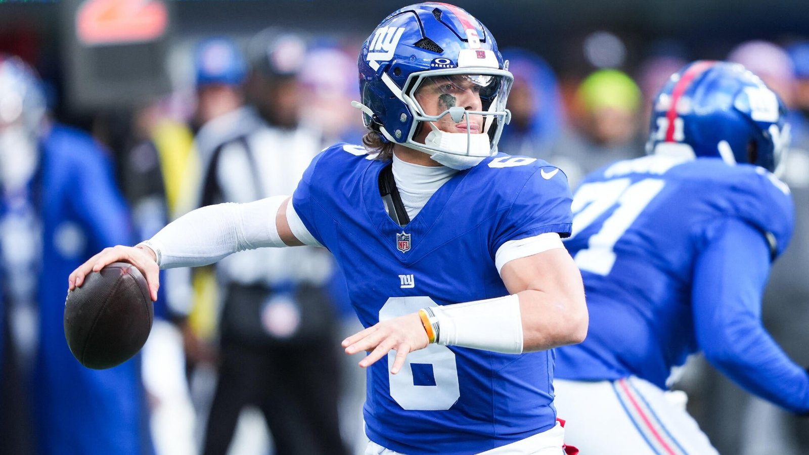 Week 1 Fantasy Football Quarterback Preview: Key Insights on Jaxson Dart and Tyler Shough