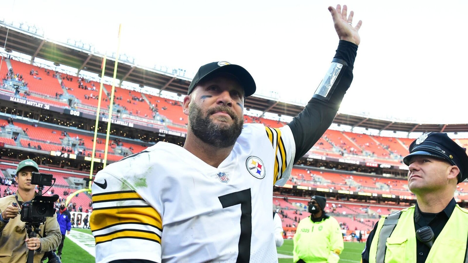 Top Contenders for the 2027 Pro Football Hall of Fame Class