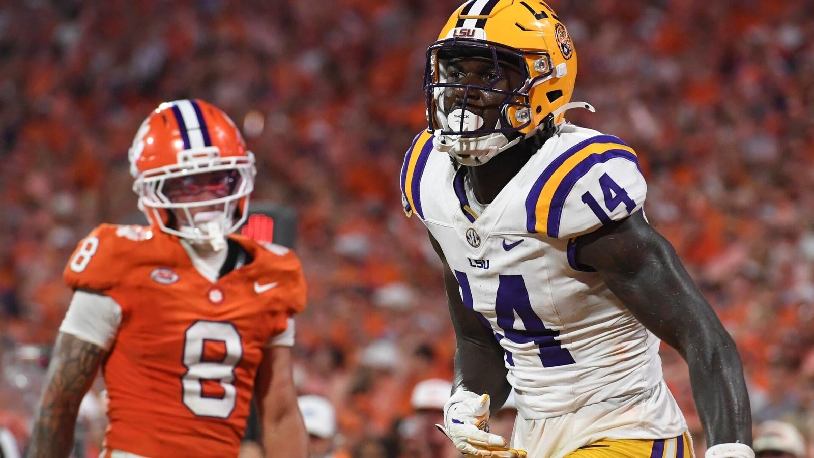 Expert Insights on Week 1 College Football Picks and Parlay Opportunities