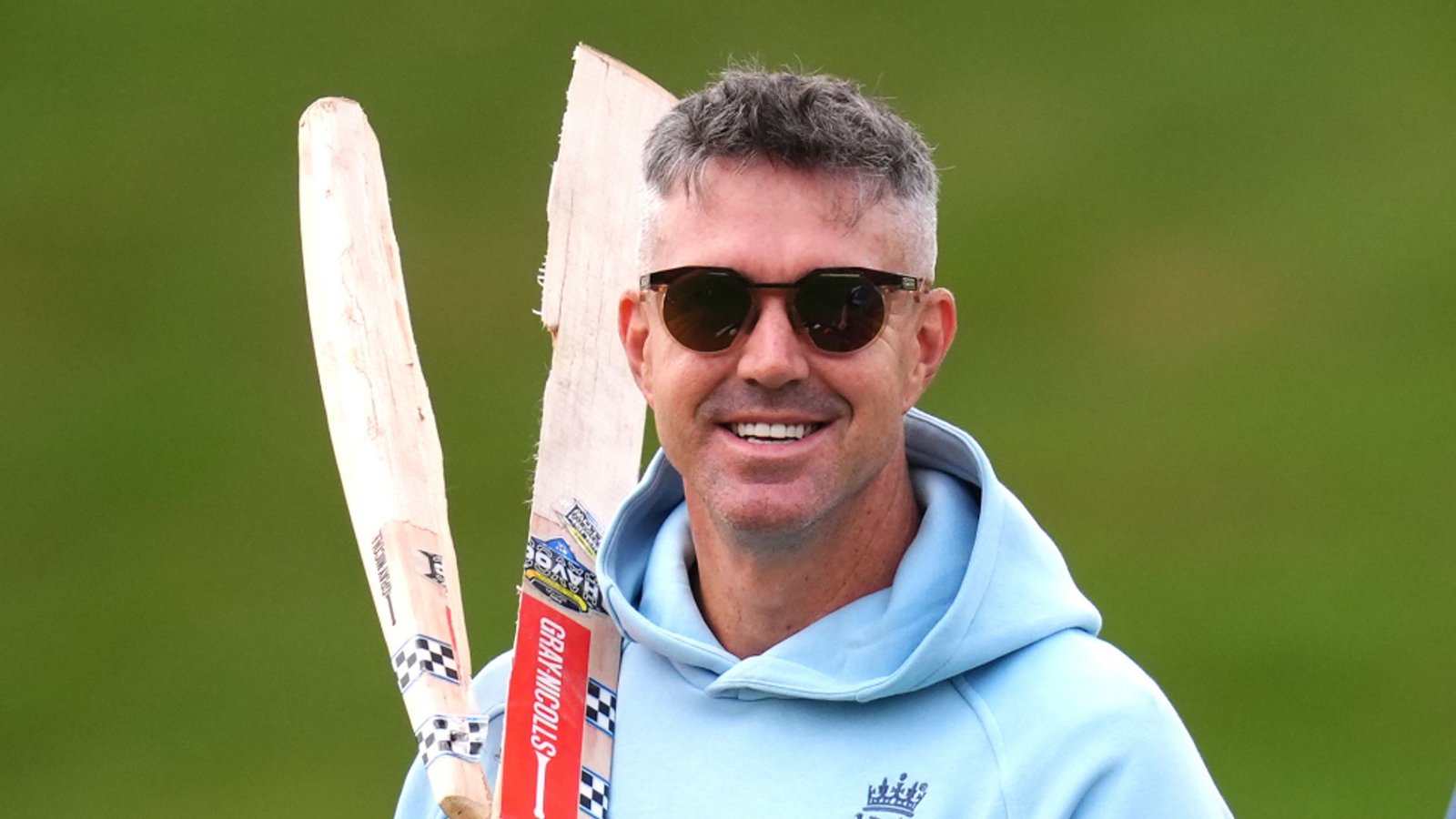 England Takes on Sri Lanka in First T20 International Featuring Debut of Donald
