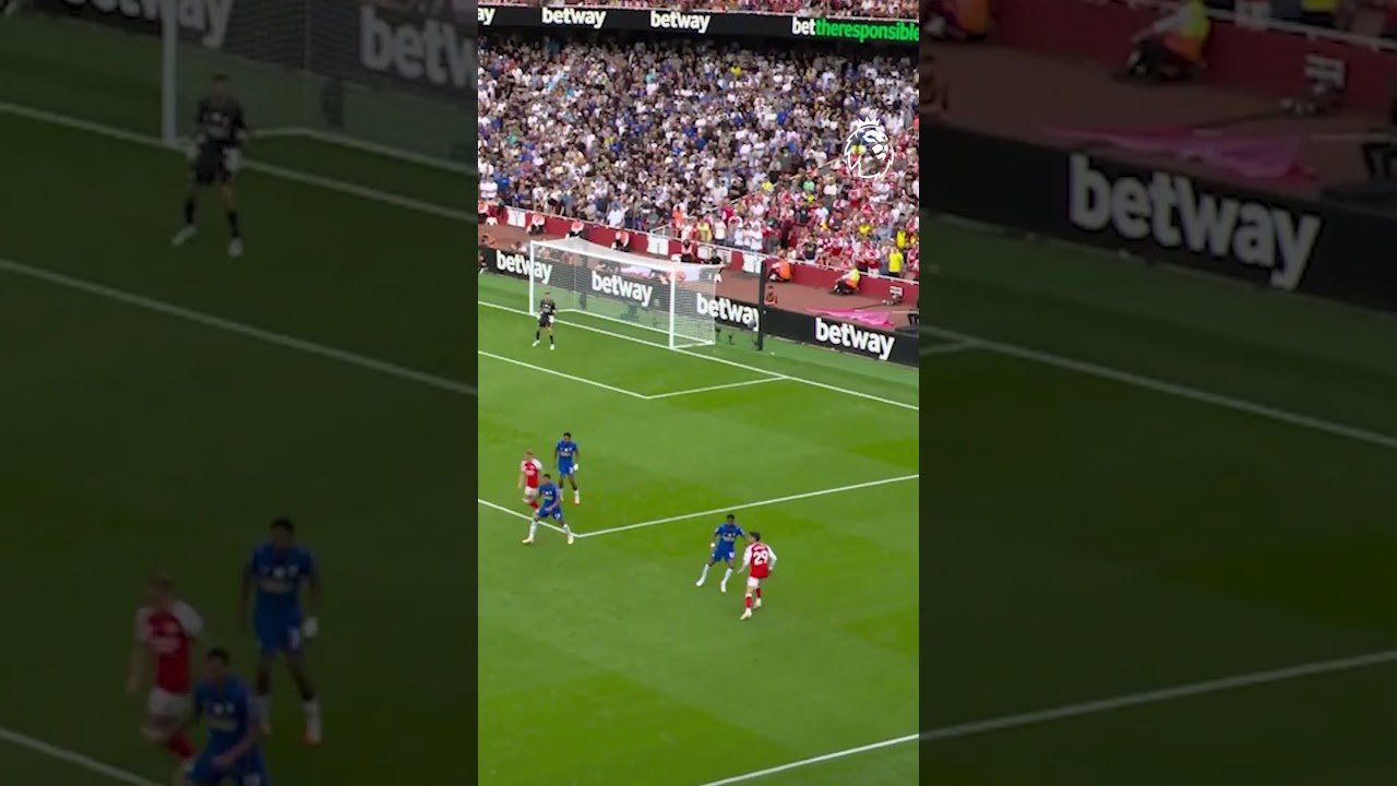 Martin Odegaard Pulling The Strings 🧵