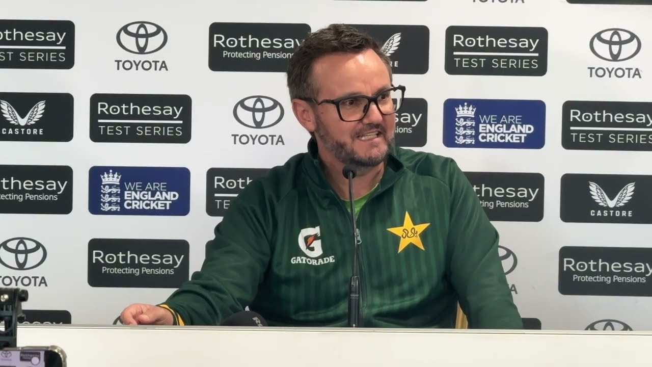 Pakistan Head Coach Mike Hesson Post-Match Press Conference | Pakistan vs England, 3rd Test