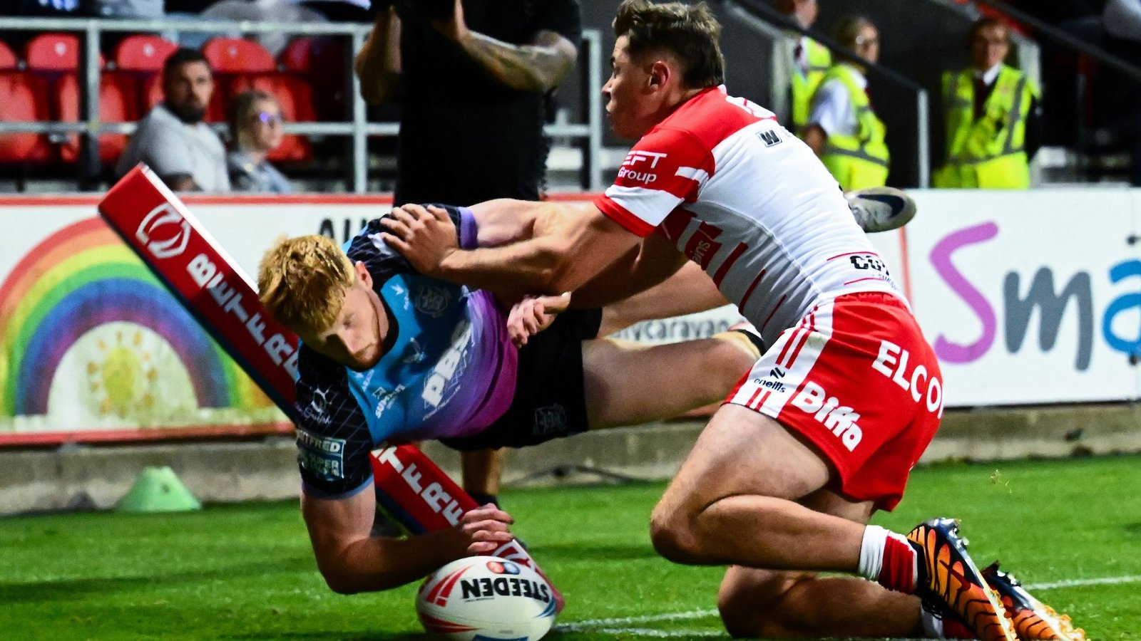 Harvey Barron Shines with Hat-Trick as Hull FC Defeats St Helens