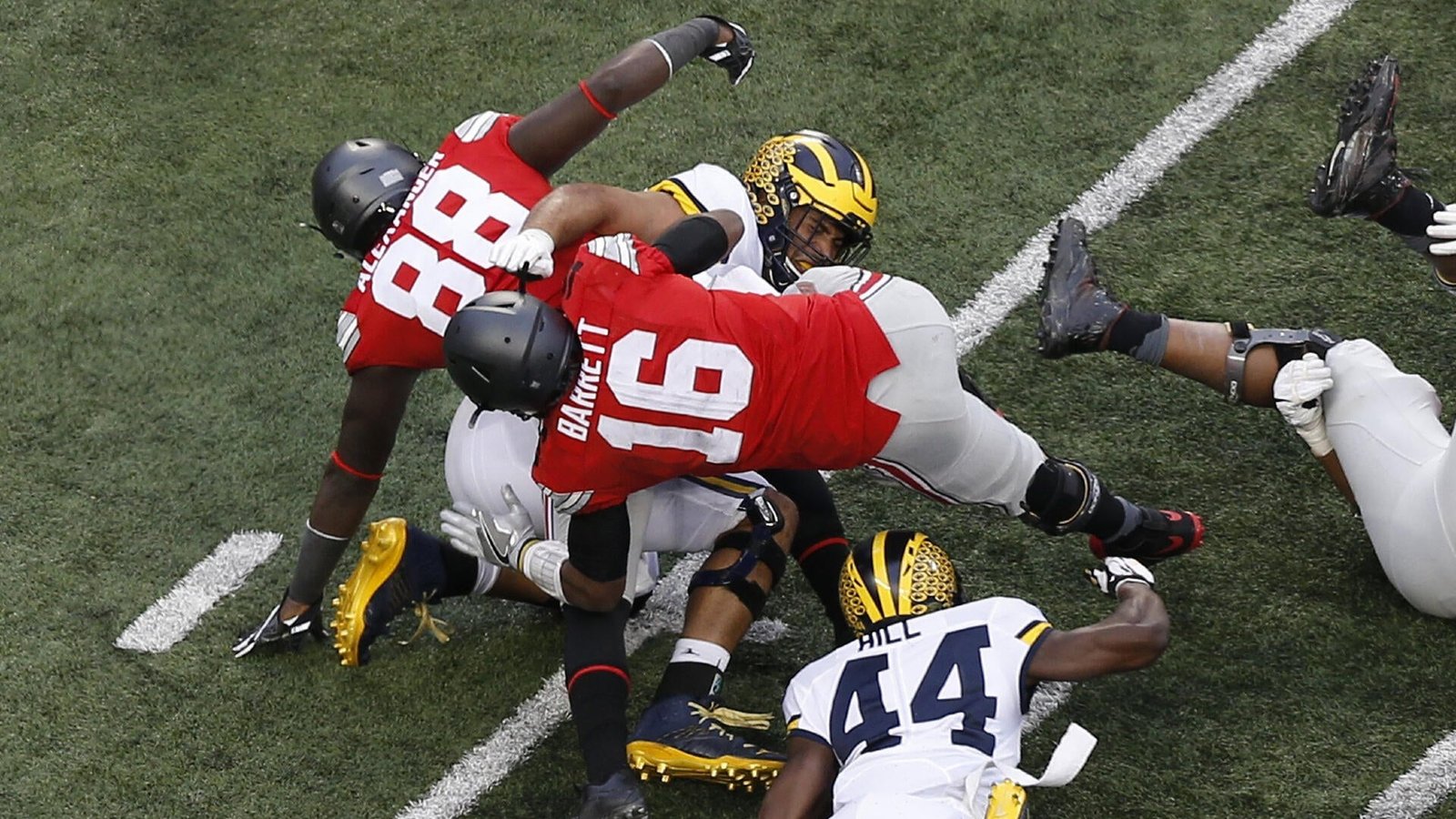 Michigan Secures Dramatic Last-Second Victory Over Western Michigan in Controversial Finish