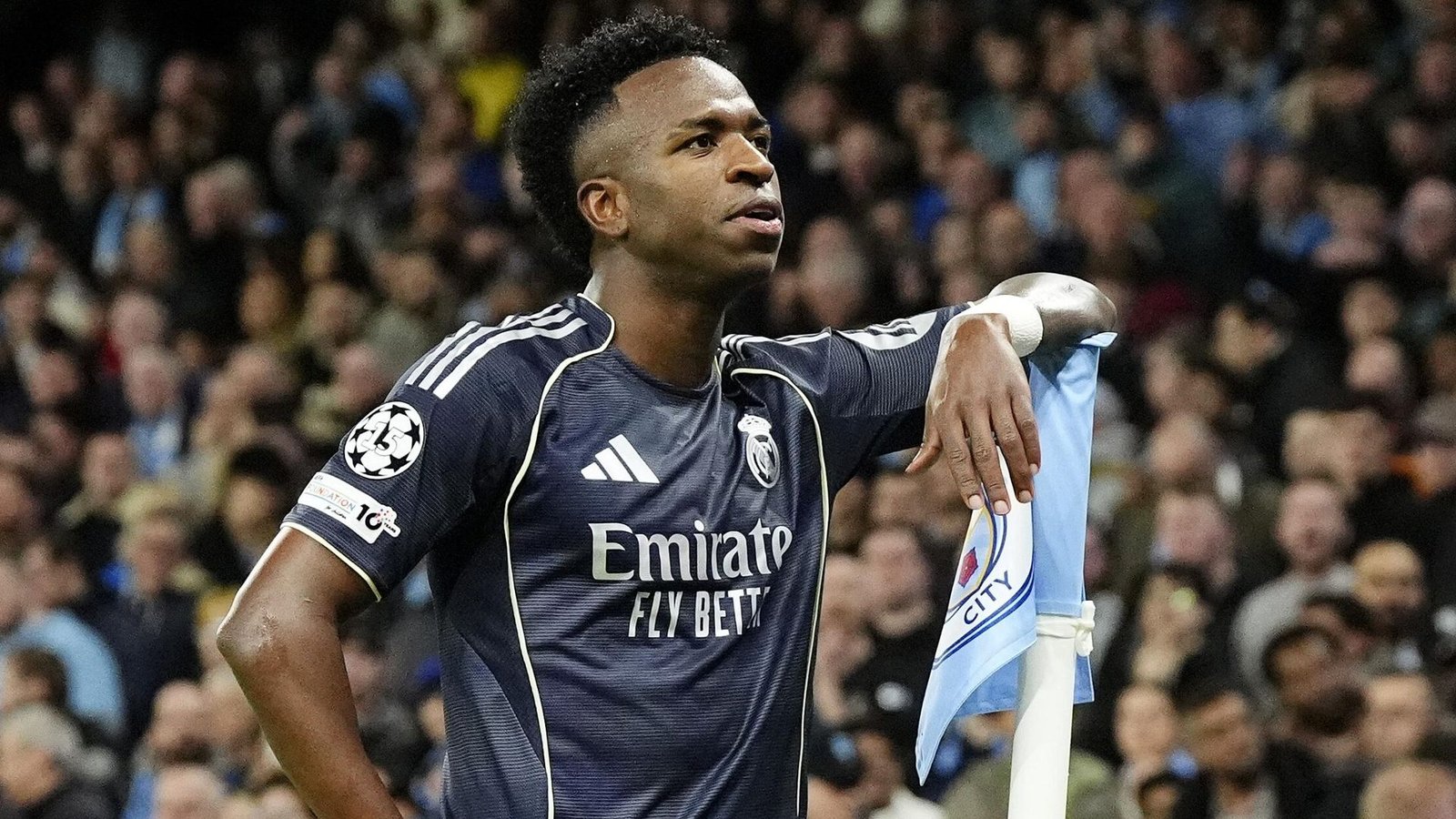 Vinicius Junior Extends Contract with Real Madrid, Quelling Arsenal's Interest