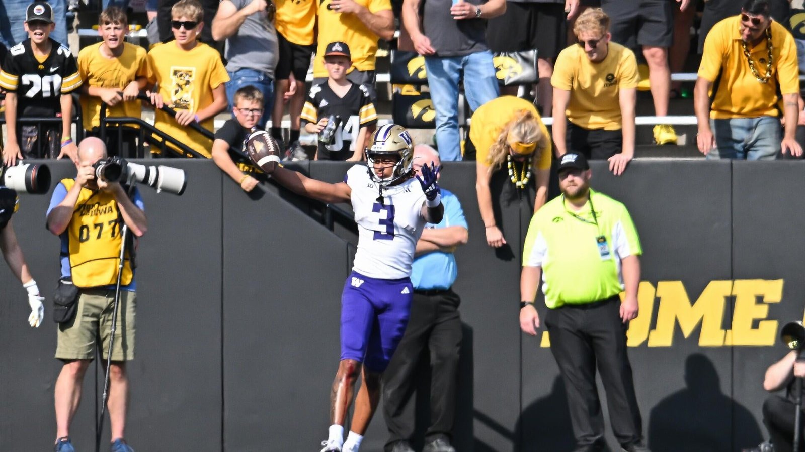 Washington Huskies and Washington State Cougars Set for 2026 Apple Cup Showdown