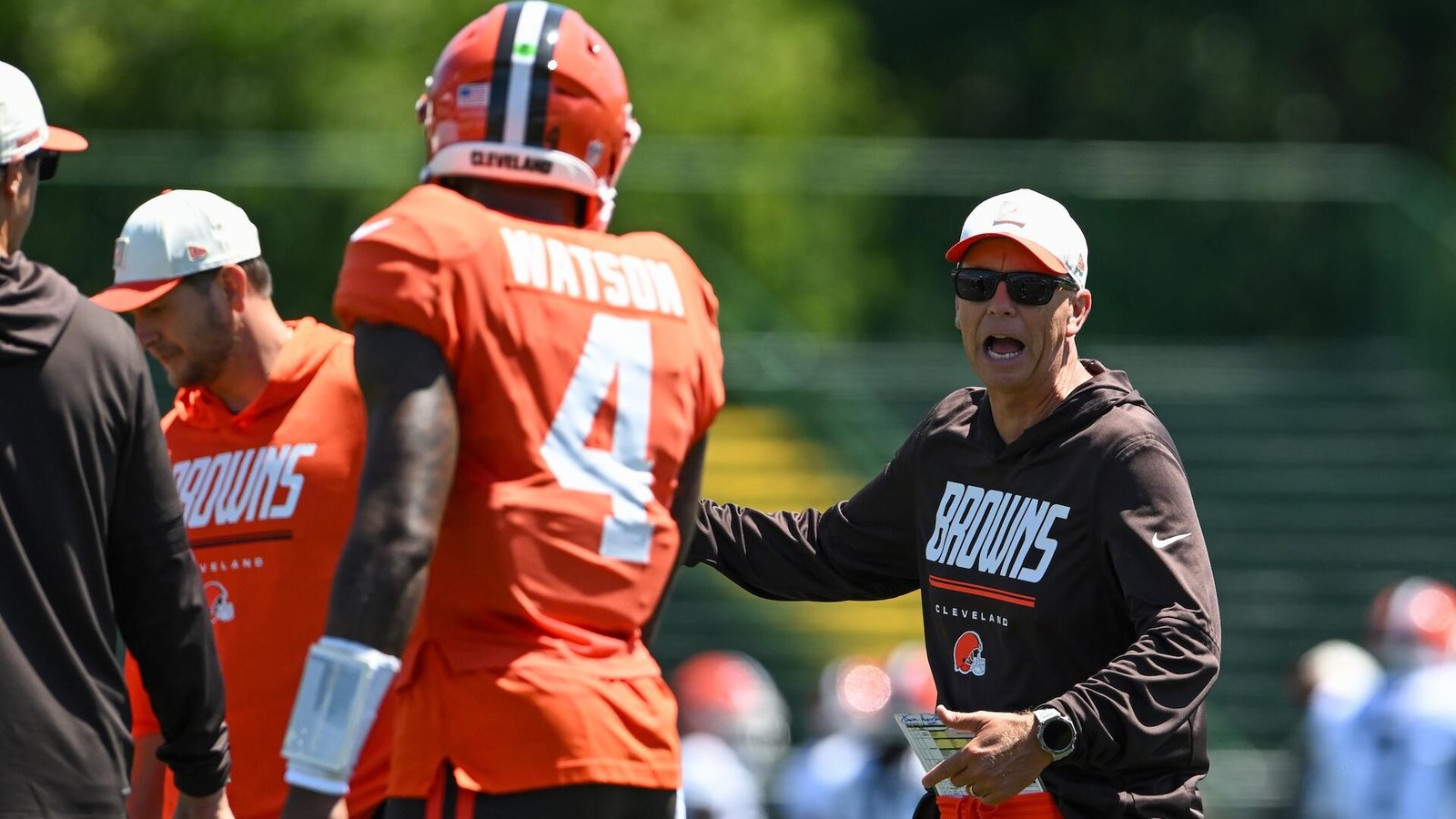 Browns Coach Todd Monken Focuses on Elite Mindset Despite Watson's Struggles