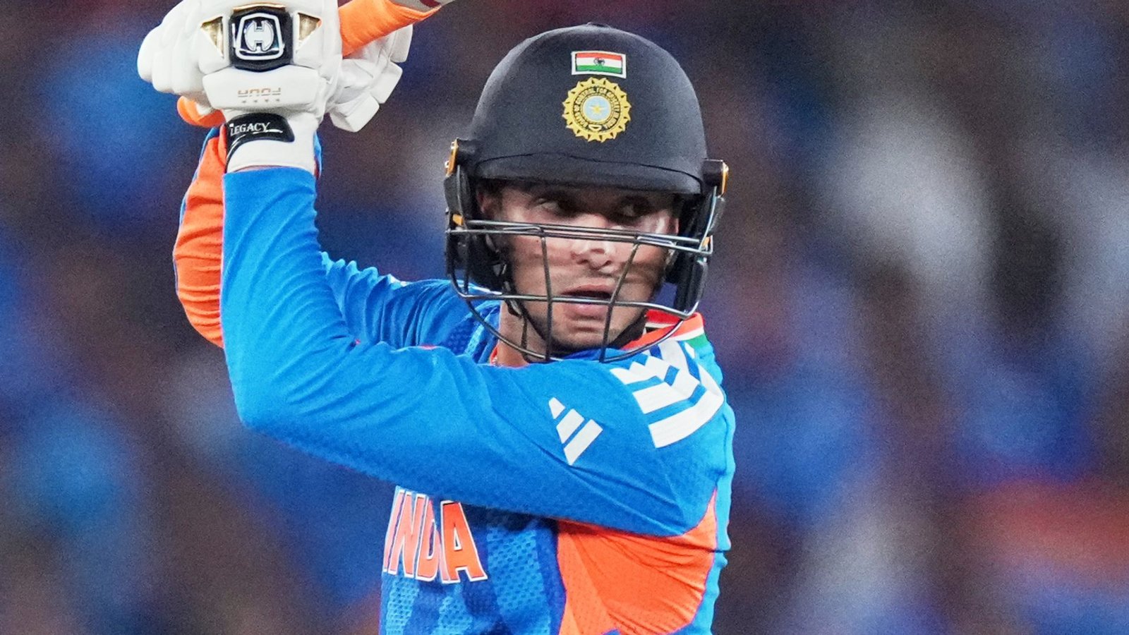ابھیشیک شرما نے ٹیسٹ کھیلنے والے ملک کے بلے باز کی جانب سے تیز ترین T20I سنچری کا ریکارڈ قائم کیا