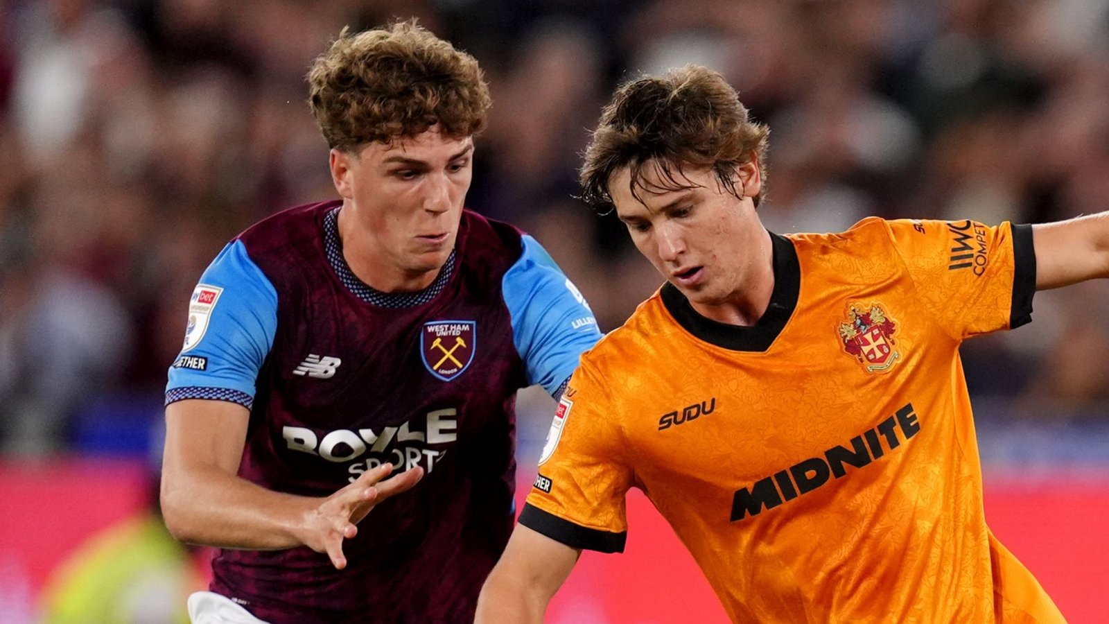 West Ham Secures First League Victory of the Season Against Wolves